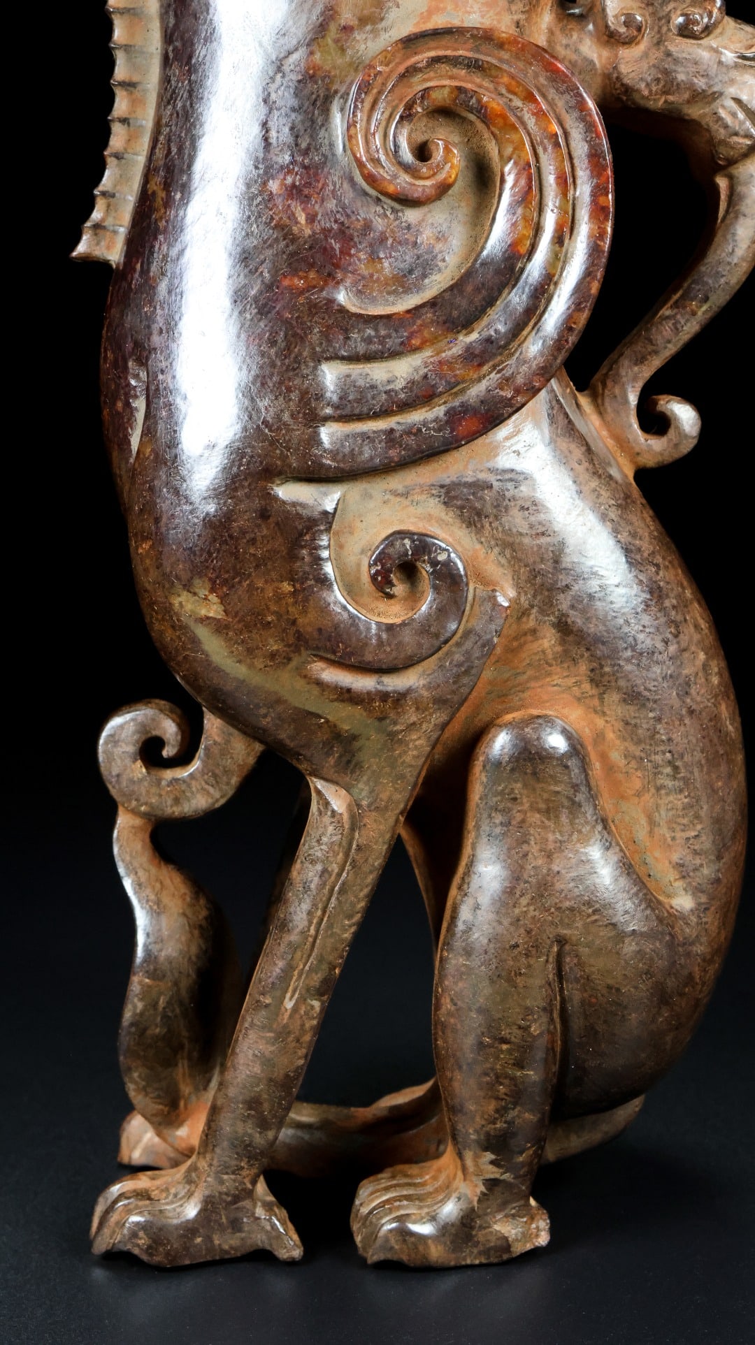 An Exquisite White Jade Dragon-Shaped Ewer - 3