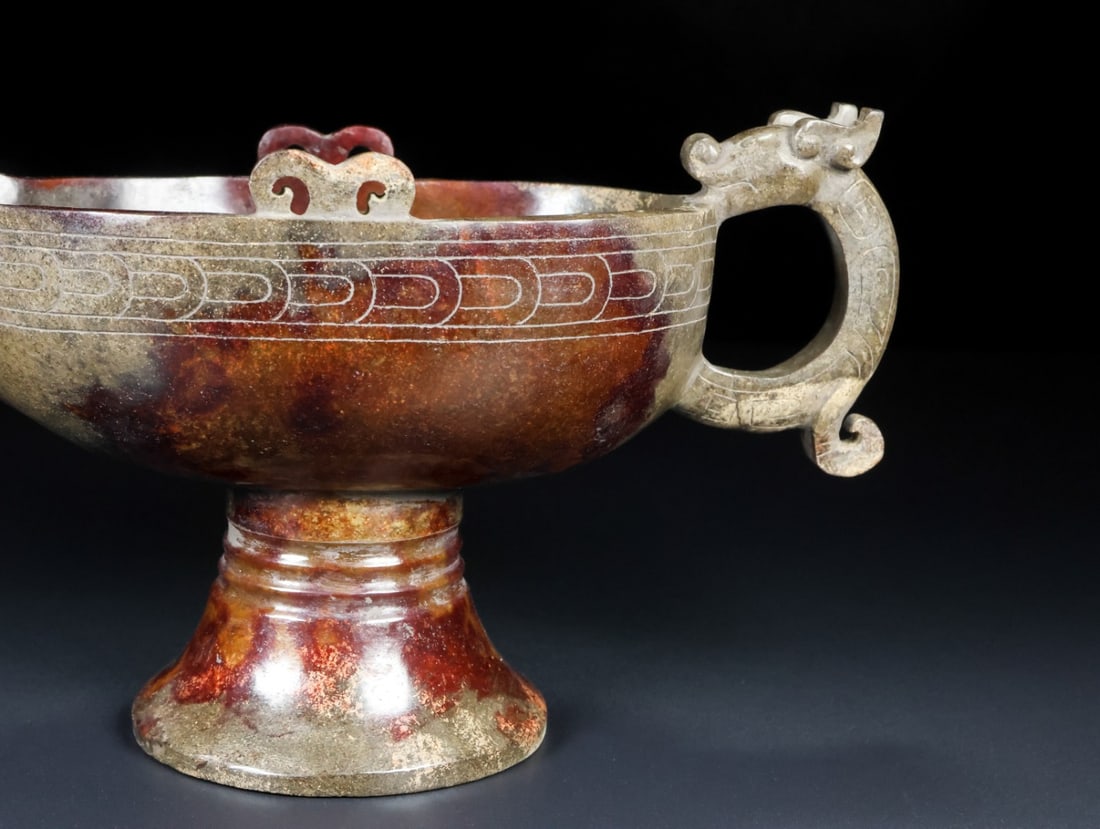An Exquisite White Jade Dragon Pattern Ewer - 4