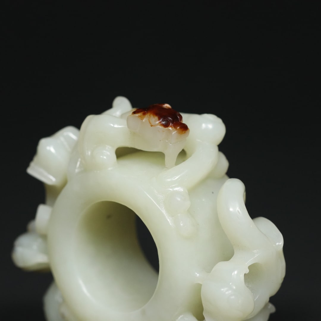 An Exquisite White Jade Chi-Dragon Pattern Ornament - 9