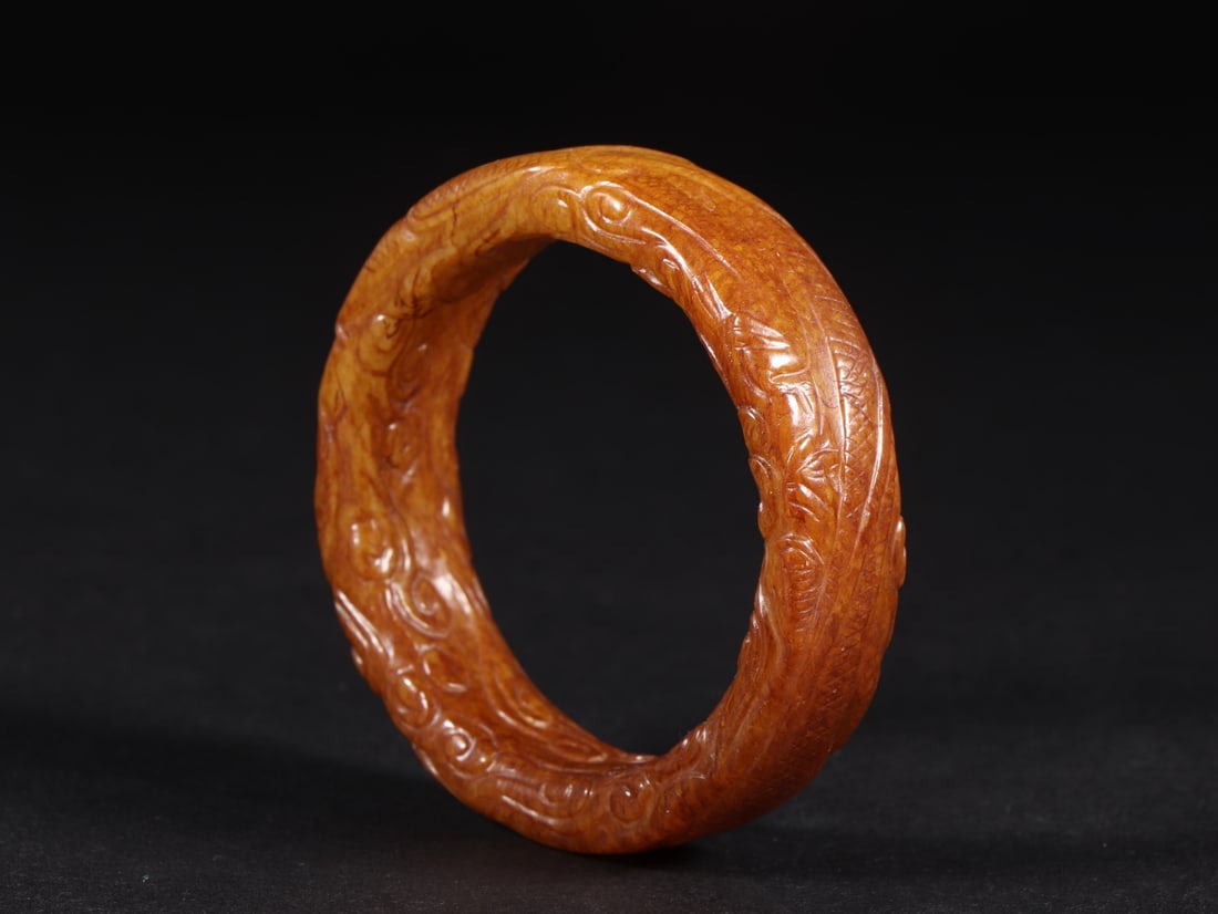 An Exquisite White Jade Dragon Pattern Bracelets - 2