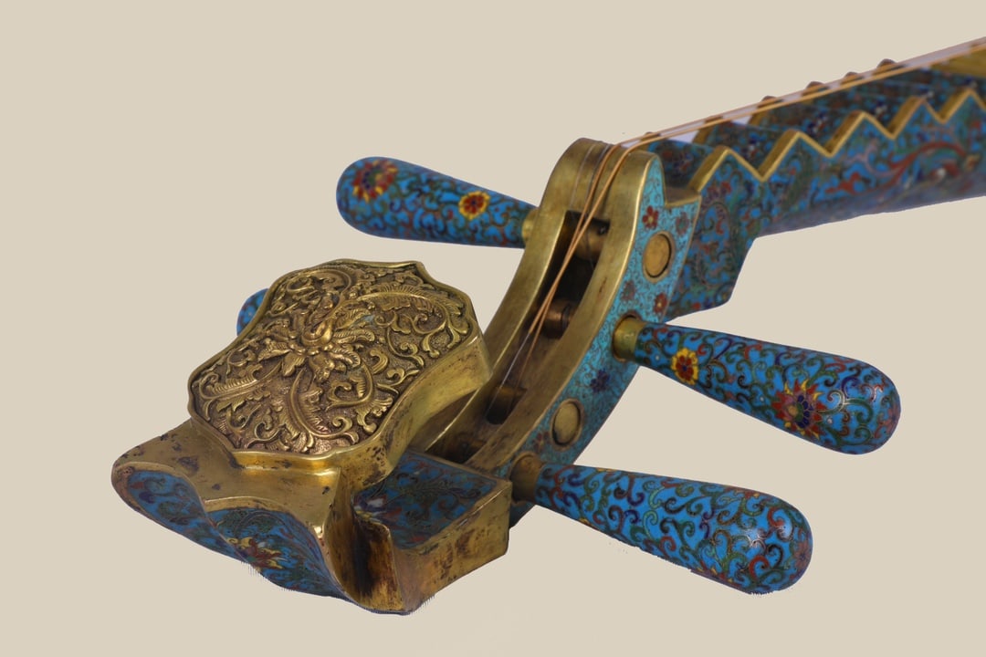 An Exquisite Cloisonne Dragon and Phoenix Pattern Flower Pattern Seawater Pattern Landscape Pattern - 4