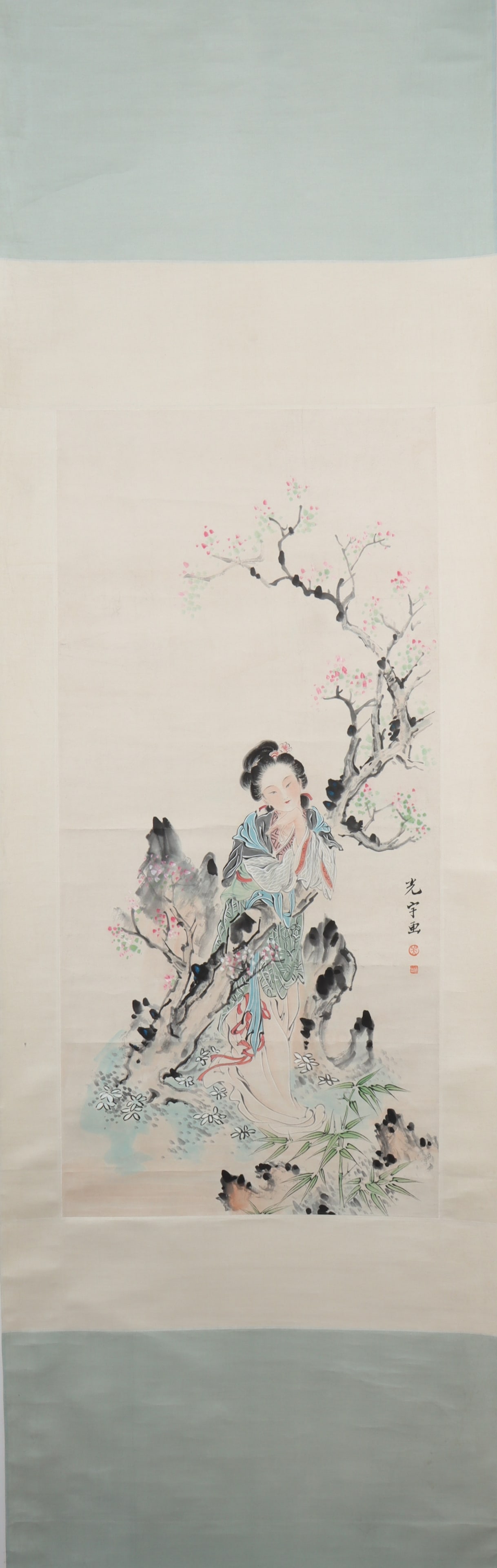 A Chinese Vertical Scroll Ink Painting of Figure on Paper: A Chinese Vertical Scroll Ink Painting of Figure on Paper Wu guangyu Size:97cmx45cm (The Dimensions Of All Batches Are Manually Measured.If You Need More Detailed Information, Please Contact Our