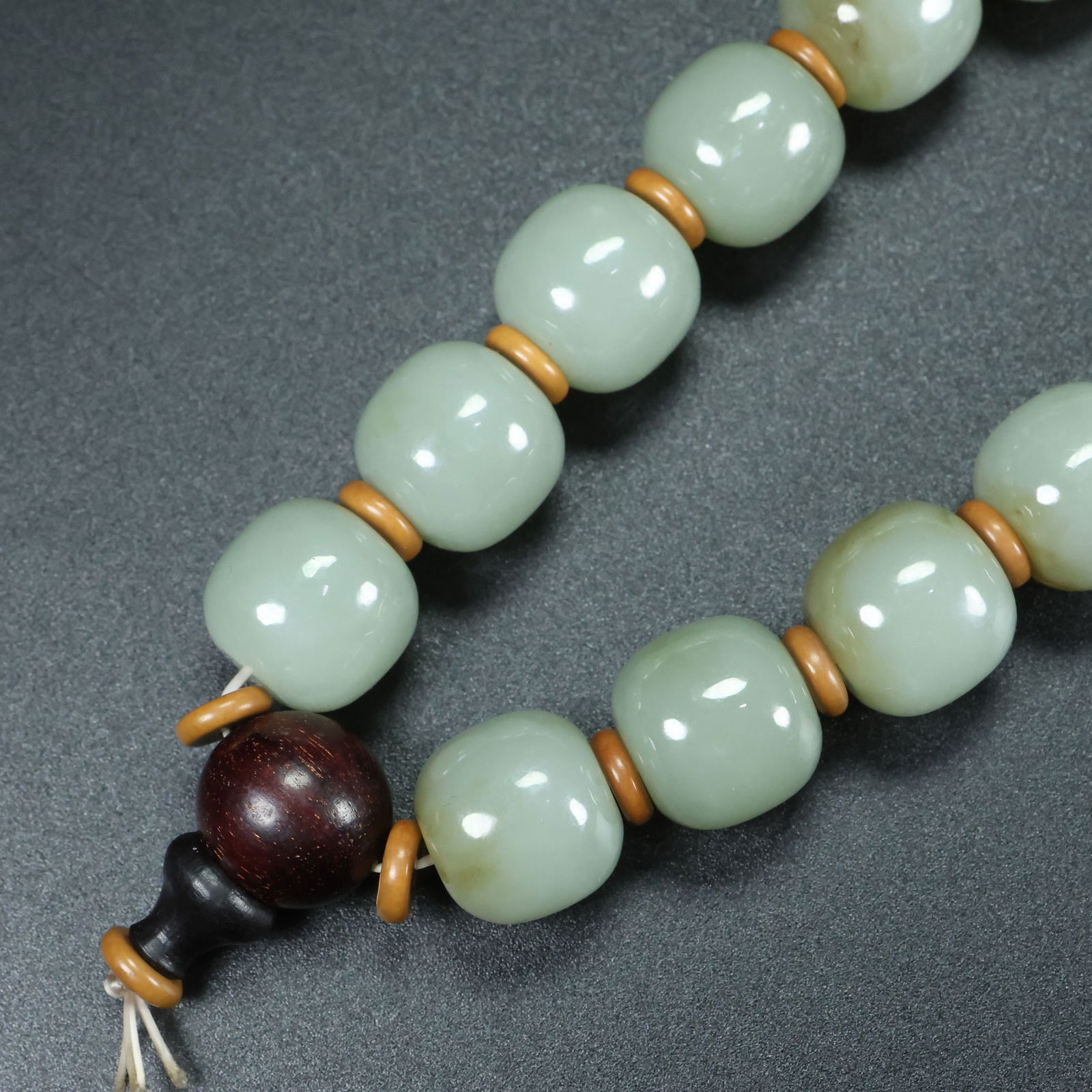 An Exquisite White Jade Bracelets - 5