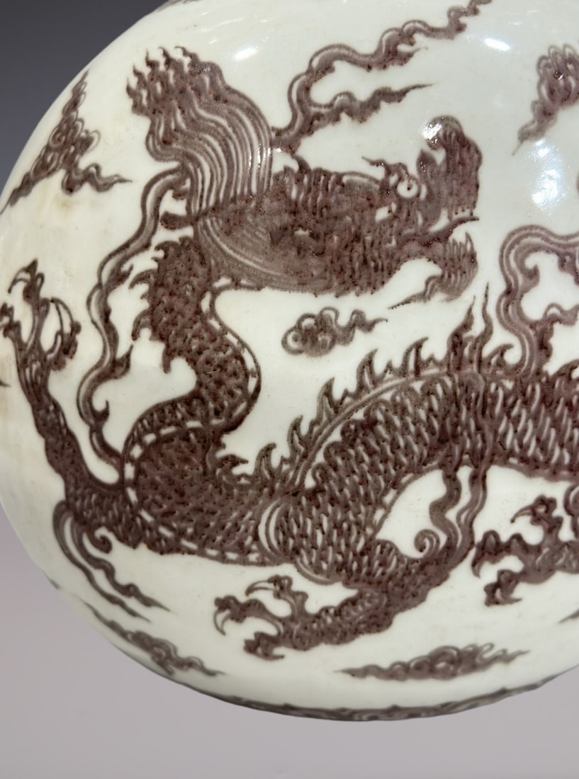 An Exquisite Underglaze-Red Dragon Pattern Lotus Pattern Vase - 2