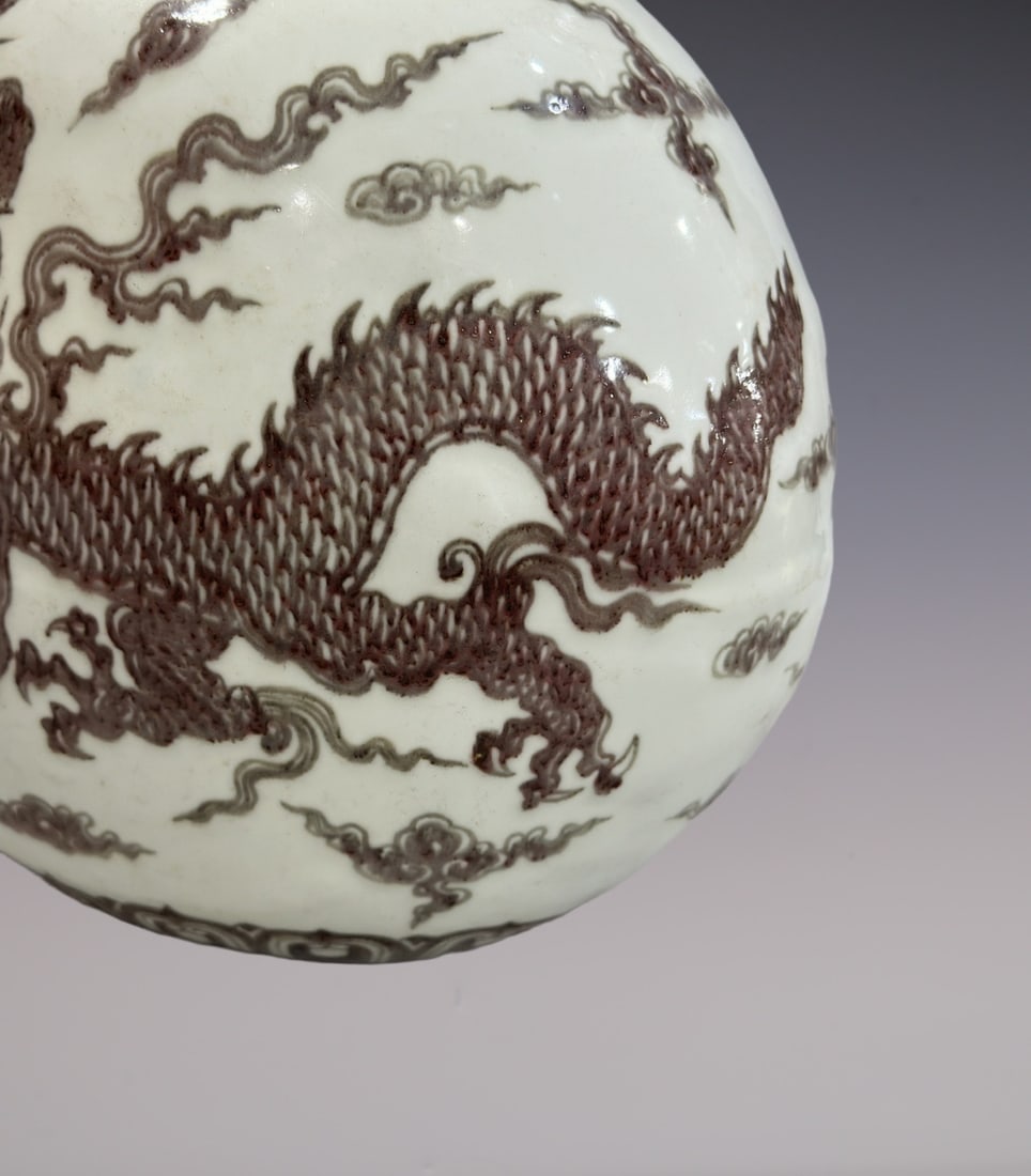 An Exquisite Underglaze-Red Dragon Pattern Lotus Pattern Vase - 3