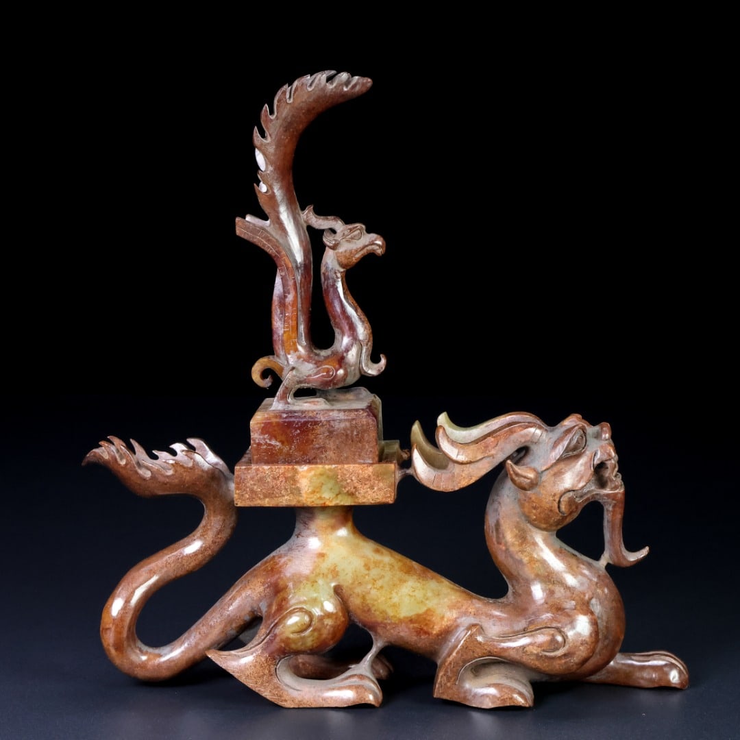 An Exquisite White Jade Dragon Phoenix Seal: An Exquisite White Jade Dragon Phoenix Seal Han Dynasty, China Size:19.4cmx19.3cmx4.8cm Weight:645g (The Dimensions Of All Batches Are Manually Measured.If You Need More Detailed Information, Please C