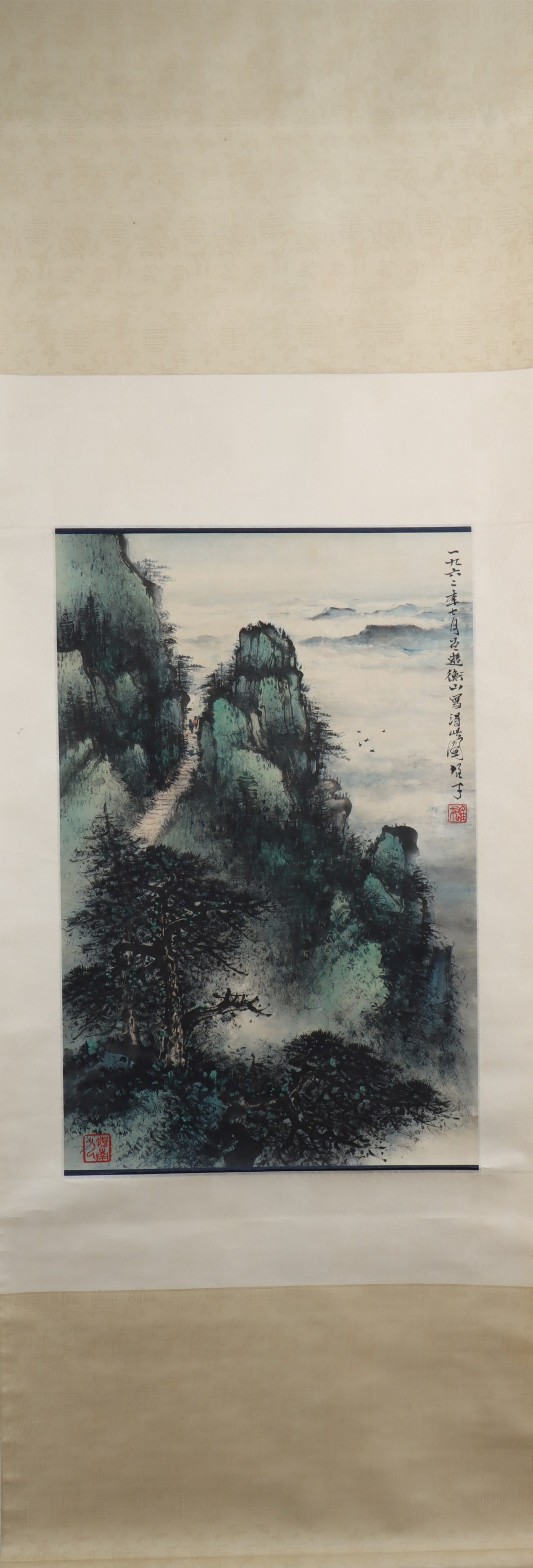 A Chinese Vertical Scroll Ink Painting of Landscape on Paper: A Chinese Vertical Scroll Ink Painting of Landscape on Paper Li xiongcai Size:69cmx45cm (The Dimensions Of All Batches Are Manually Measured.If You Need More Detailed Information, Please Contact