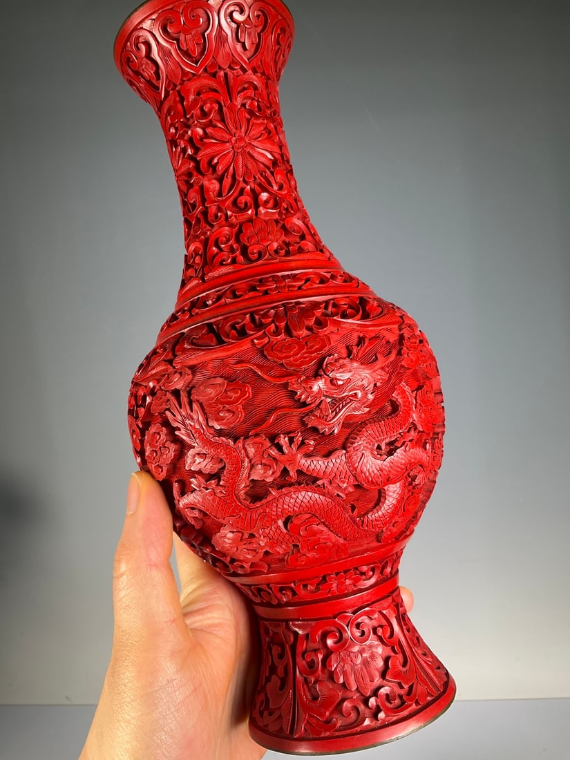 An Exquisite Bronze Carved Red Lacquer Dragon Pattern Flower Pattern Vase - 5