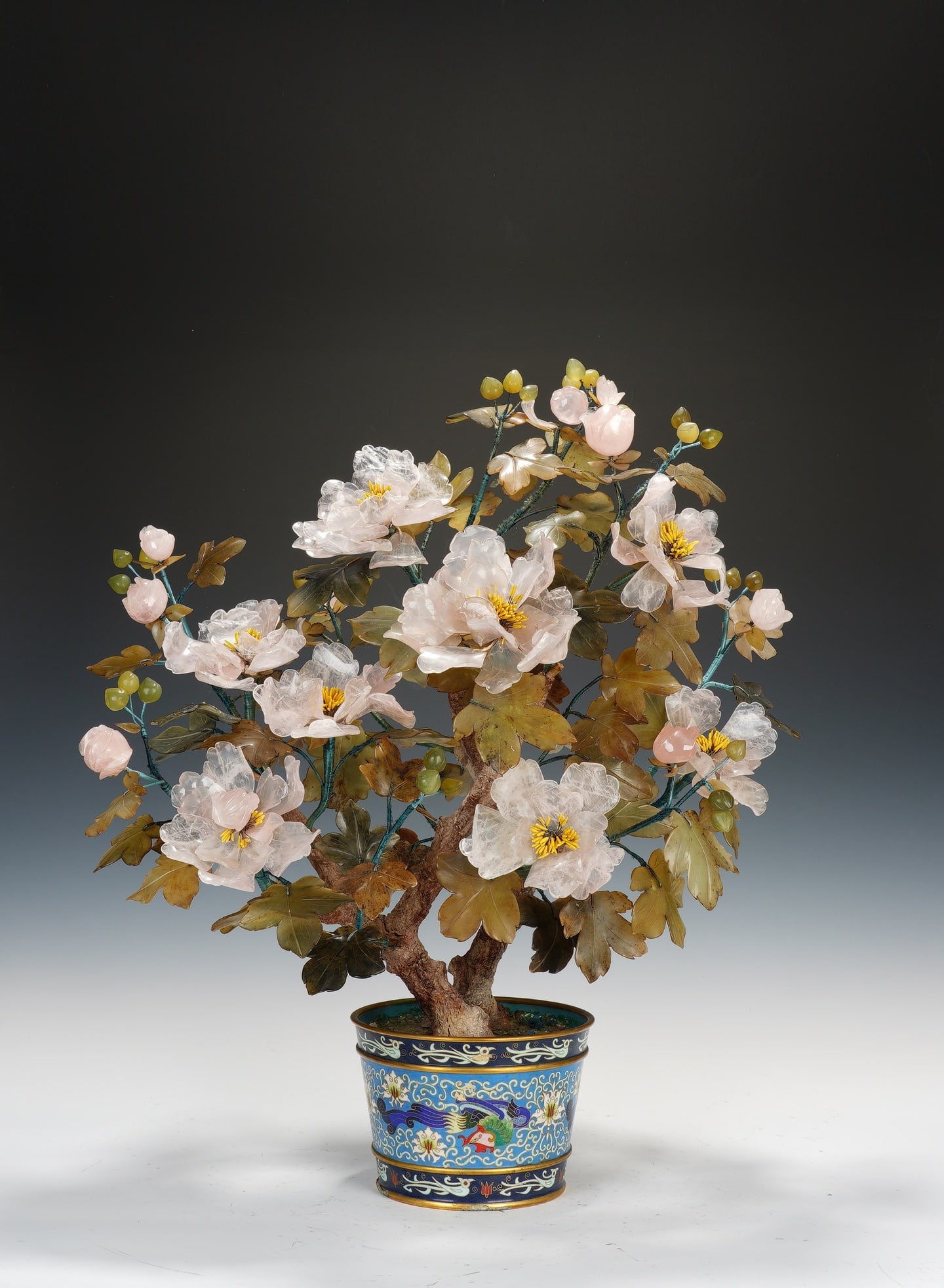 An Exquisite Cloisonne Inlaid Serpentine Jade Flower Pattern Bonsai: An Exquisite Cloisonne Inlaid Serpentine Jade Flower Pattern Bonsai Qing Dynasty, China Size:65cmx55cm (The Dimensions Of All Batches Are Manually Measured.If You Need More Detailed Information,