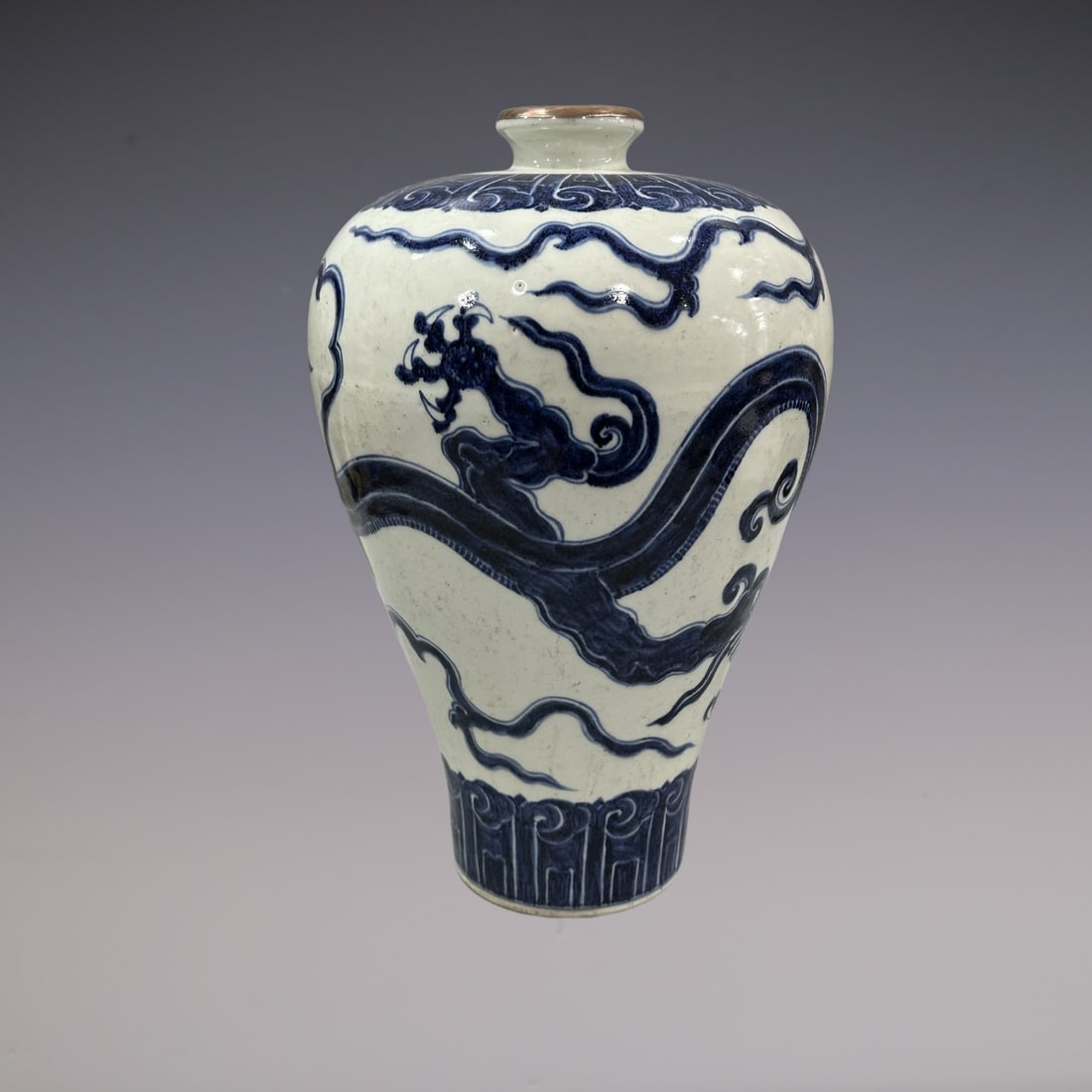 An Exquisite Blue and White Dragon Pattern Vase - 5