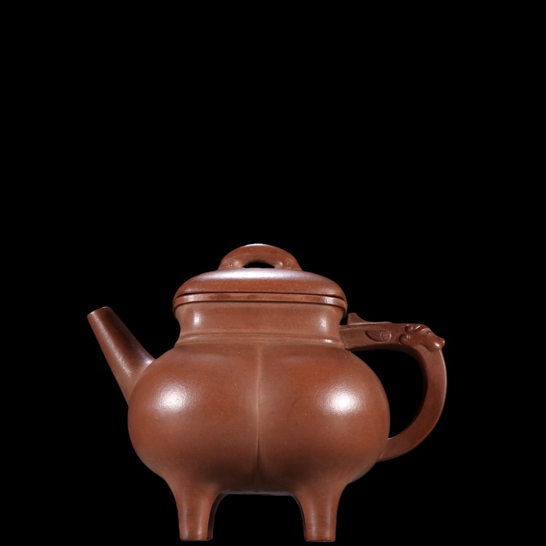 An Exquisite Purple Sands Teapot: An Exquisite Purple Sands Teapot Chen ming yuan Size:12.2cmx15cm (The Dimensions Of All Batches Are Manually Measured.If You Need More Detailed Information, Please Contact Our Customer Service Before