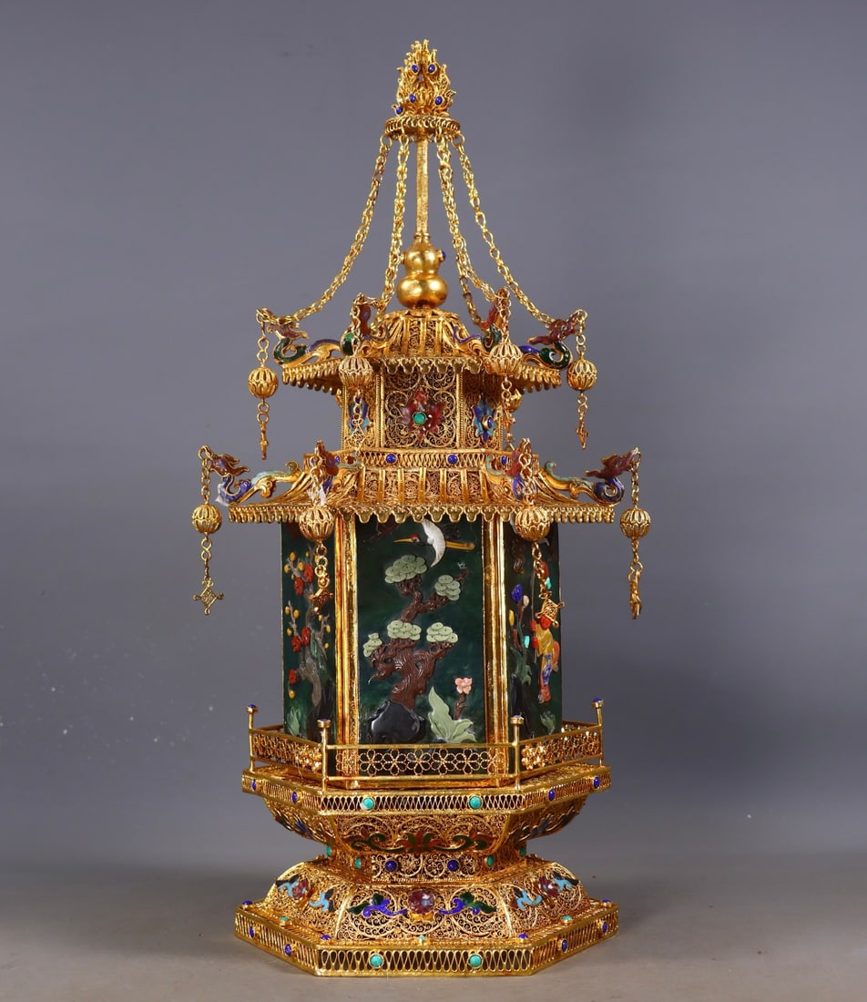 An Exquisite Gilt Bronze Inlaid Jasper Character and Story Pattern Palace Lantern: An Exquisite Gilt Bronze Inlaid Jasper Character and Story Pattern Palace Lantern Qing Dynasty, China Qianlong Four-character Mark Size:42cmx19cm Weight:2905g (The Dimensions Of All Batches Are