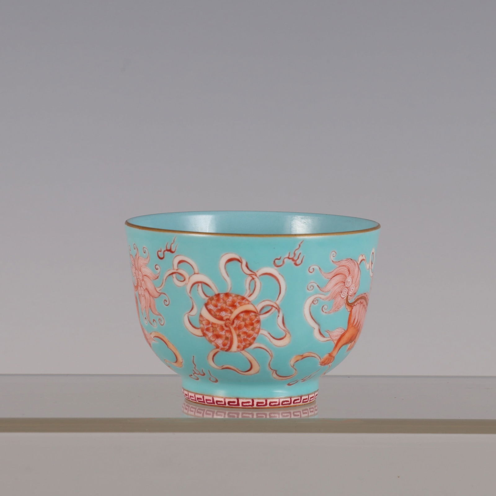 An Exquisite Iron-Red Green Ground Lion Pattern Cup - 2