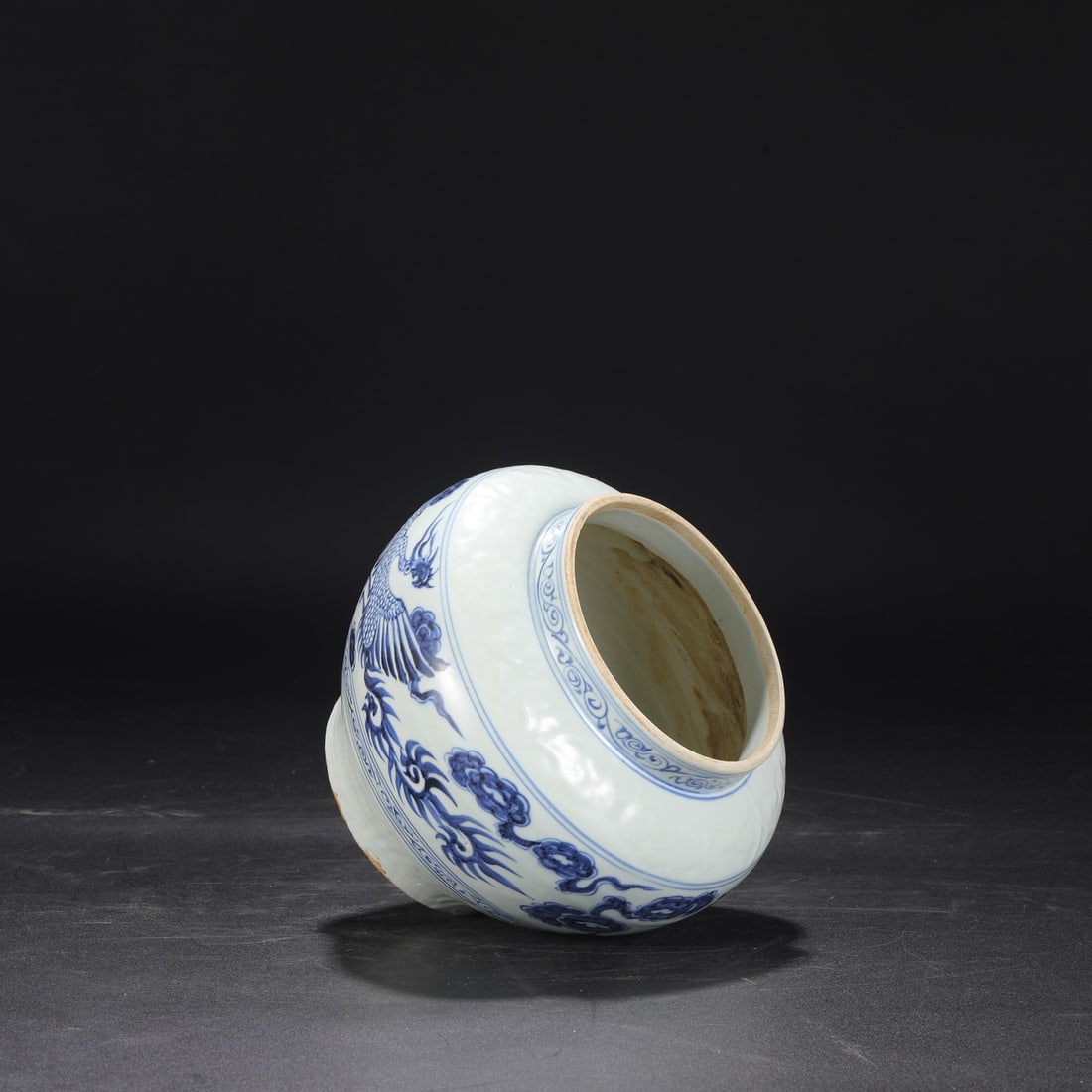 An Exquisite Blue and White Phoenix Pattern Jar - 5