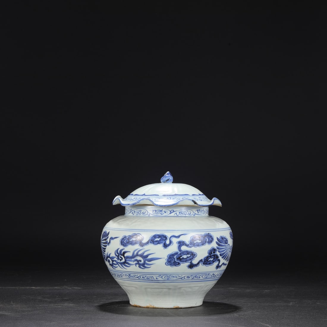 An Exquisite Blue and White Phoenix Pattern Jar - 6