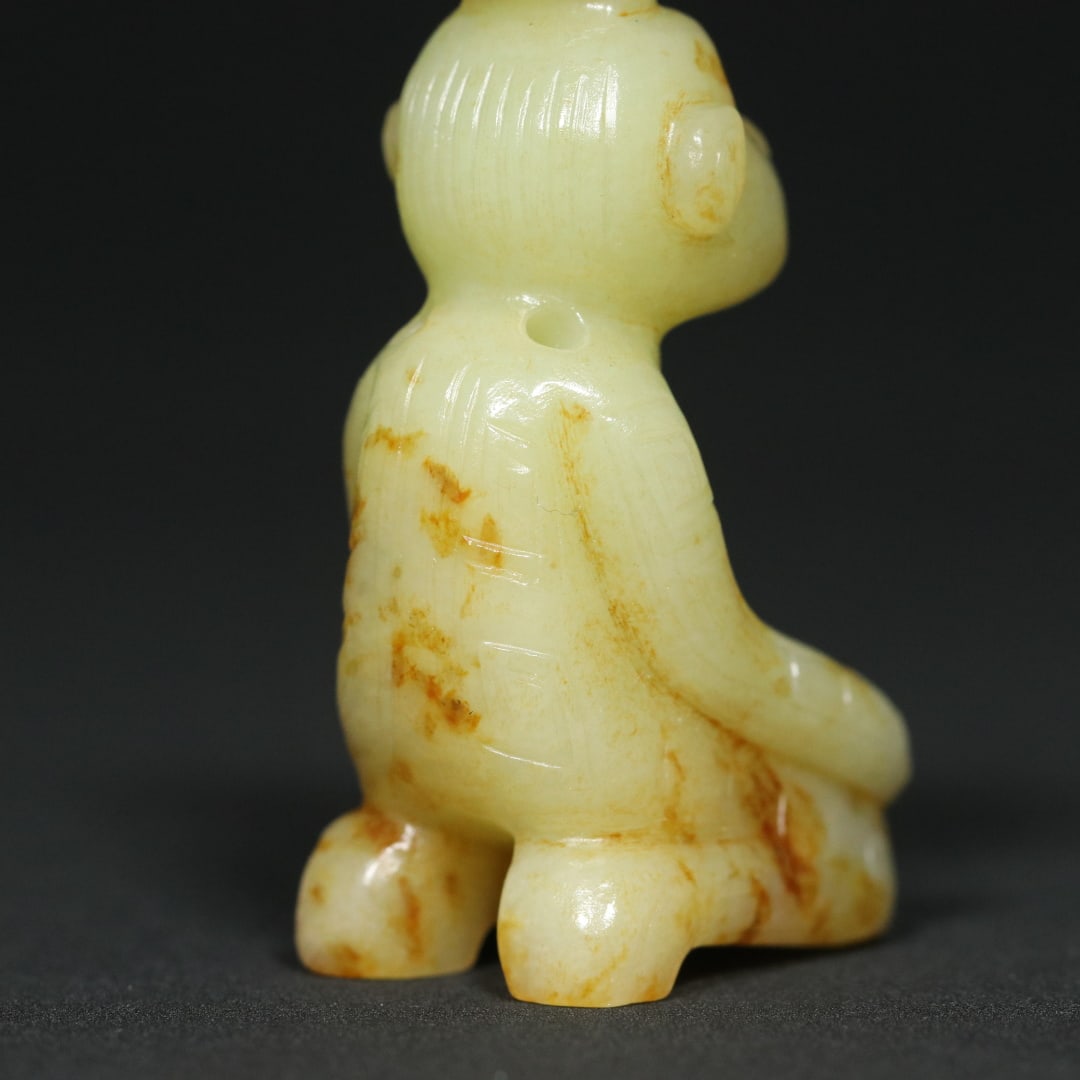 An Exquisite White Jade Figure Pendant - 7