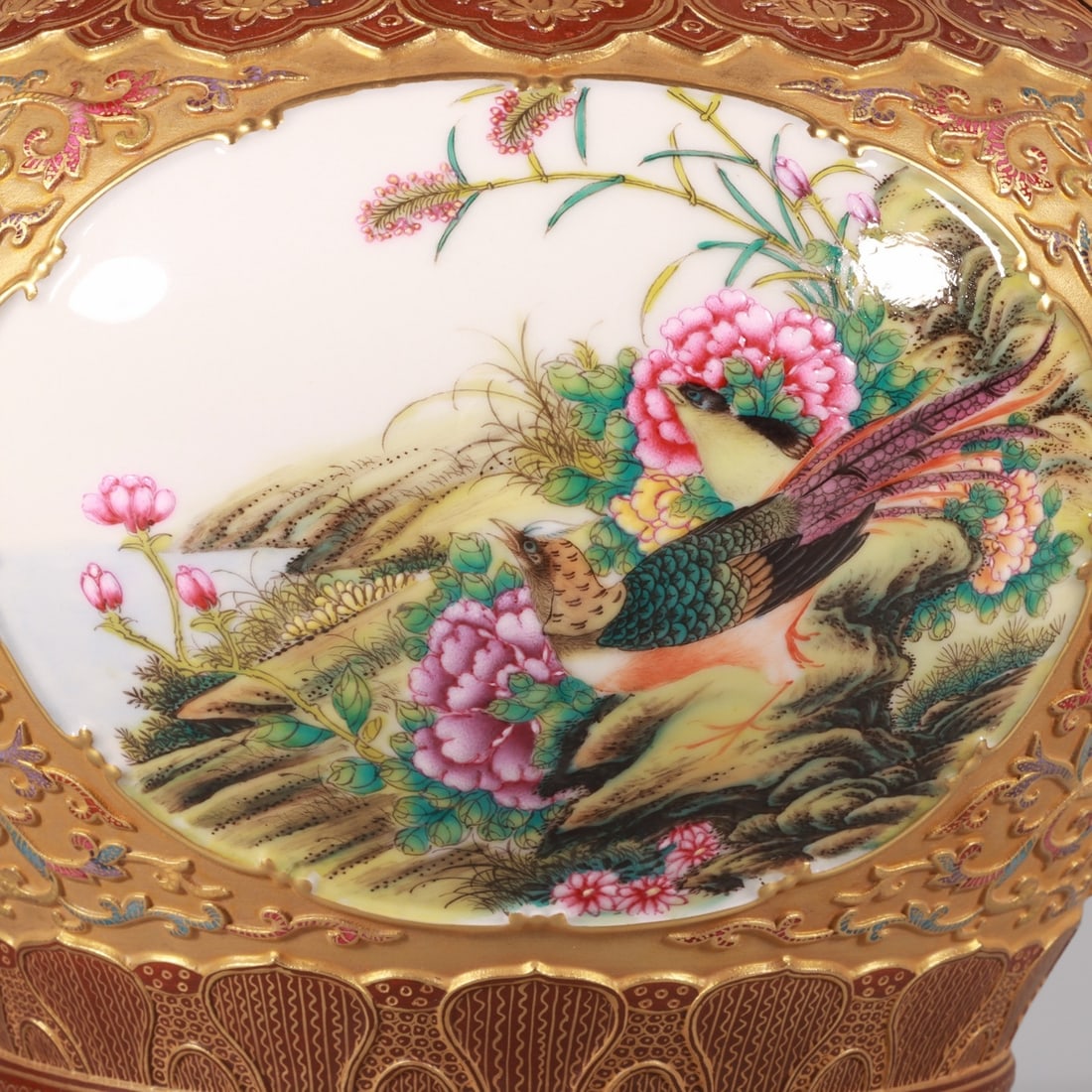 An Exquisite Enamel Lotus Pattern Flower and Bird Pattern Double-Ears Vat - 3