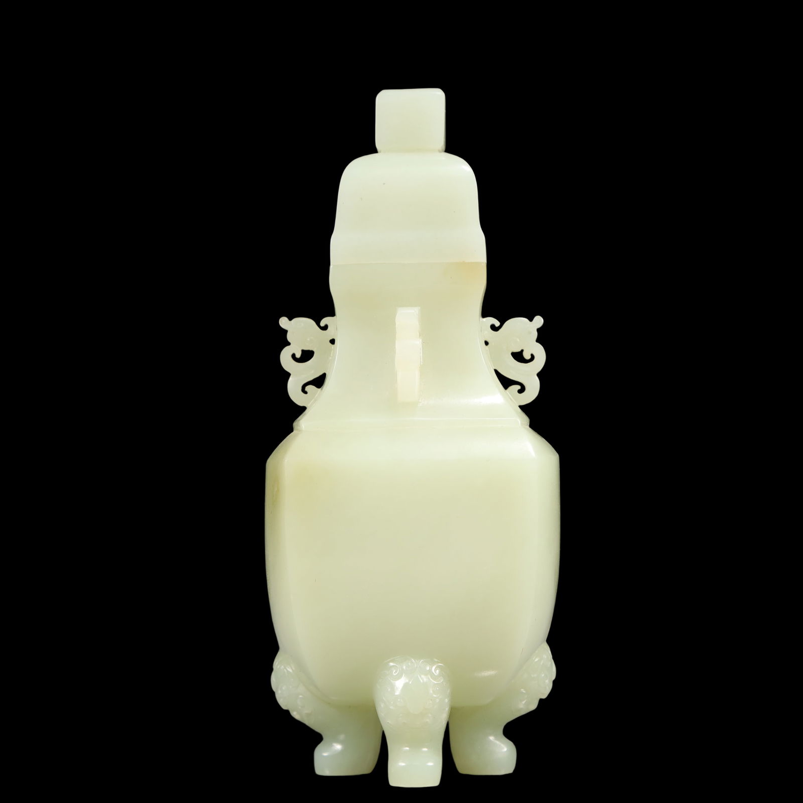 A Exquisite White Jade Double-Ears Vase: A Exquisite White Jade Double-Ears Vase Qing Dynasty, China Size:6.5cmx25cm Weight:400g (The Dimensions Of All Batches Are Manually Measured.If You Need More Detailed Information, Please Contact Our C