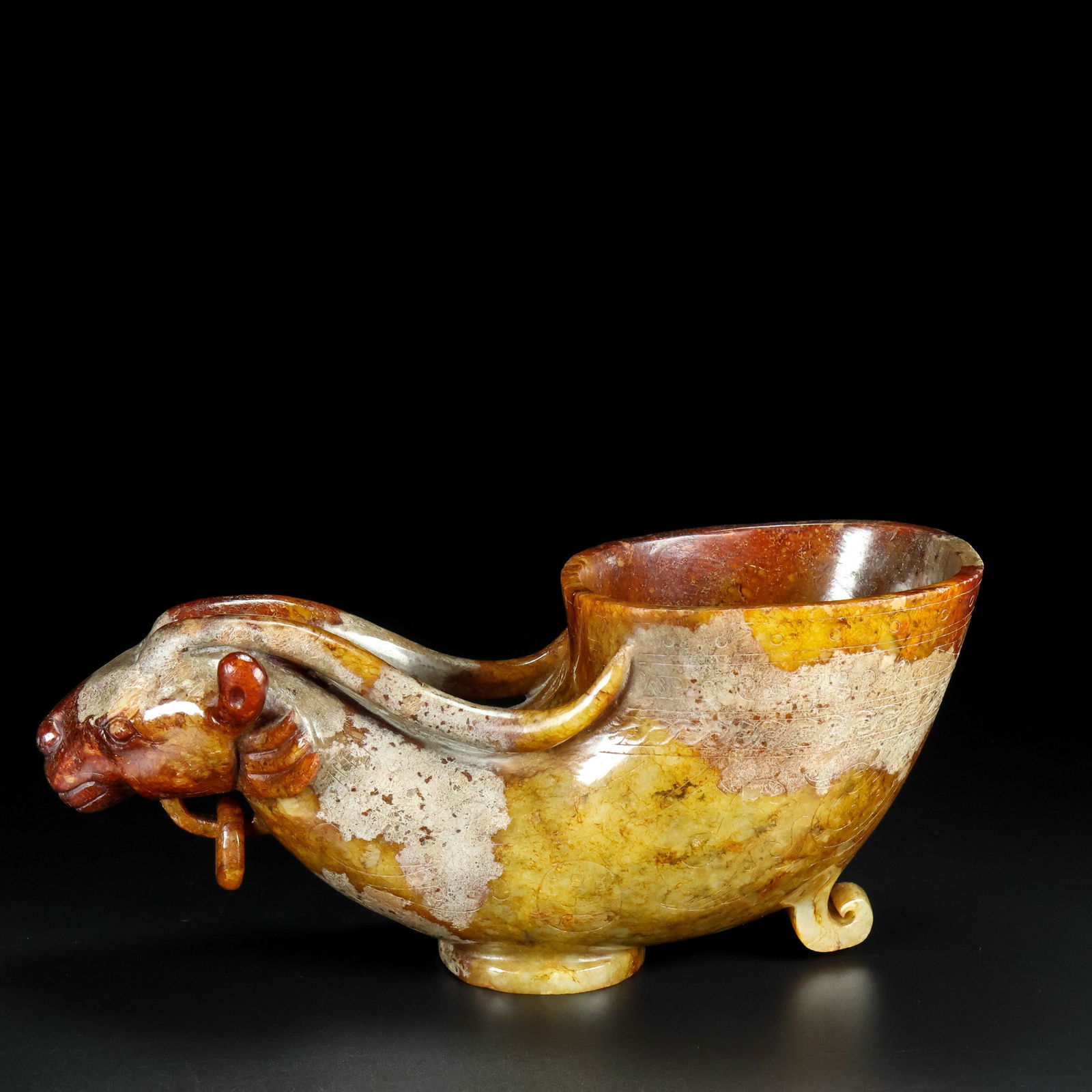 An Exquisite White Jade Auspicious Beast-Shaped Goblet - 3