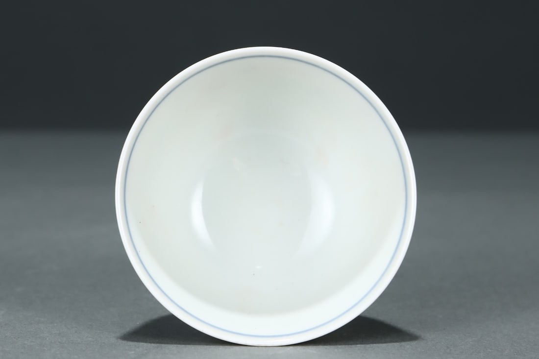 An Exquisite Doucai Flower Pattern Cup - 7