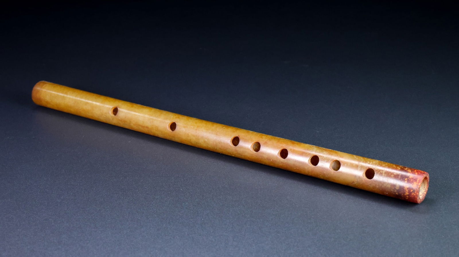 An Exquisite White Jade Flute - 5