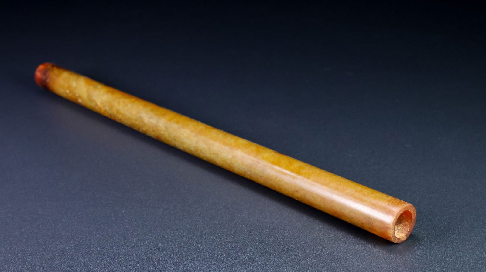 An Exquisite White Jade Flute - 9