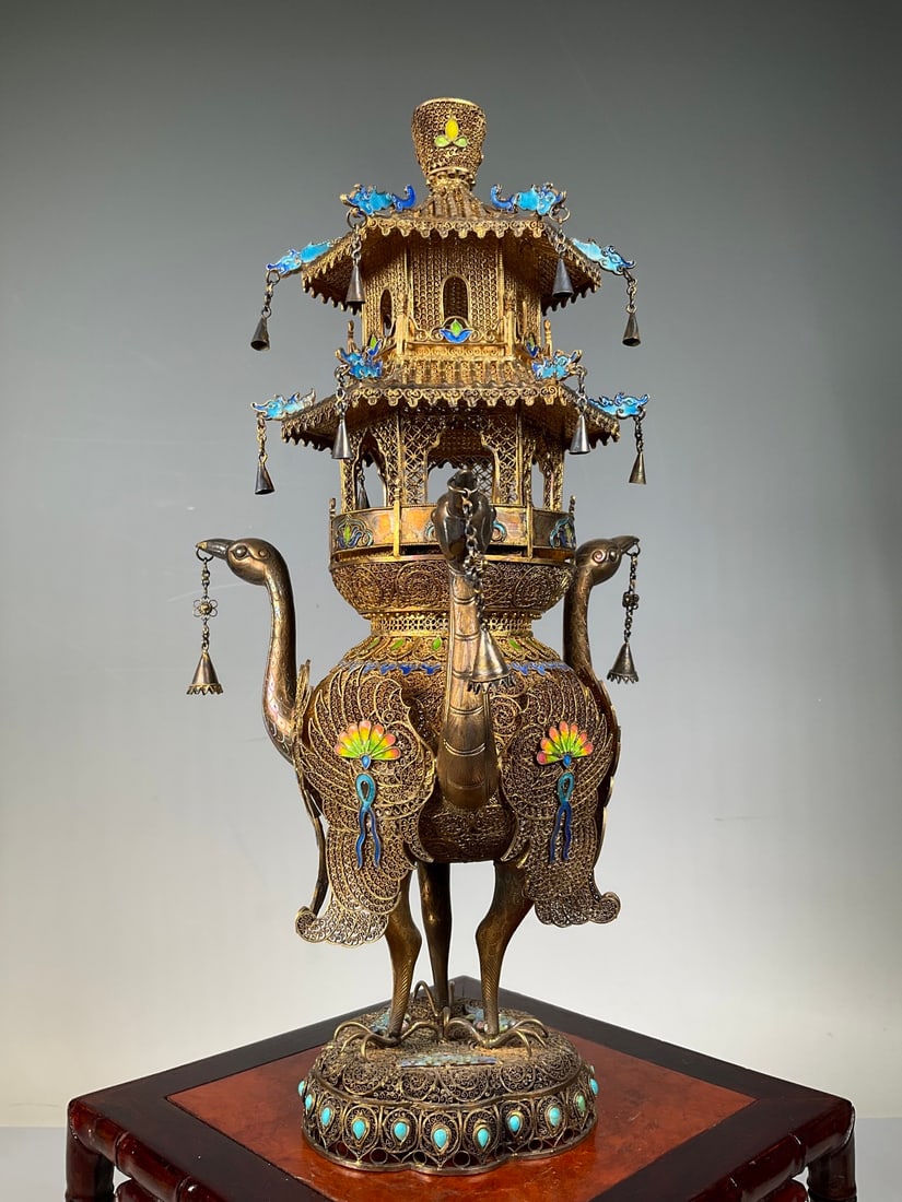 An Exquisite Gilt Silver Crane-Shaped Censer: An Exquisite Gilt Silver Crane-Shaped Censer Qing Dynasty, China Size:32cm Weight:956g (The Dimensions Of All Batches Are Manually Measured.If You Need More Detailed Information, Please Contact Our