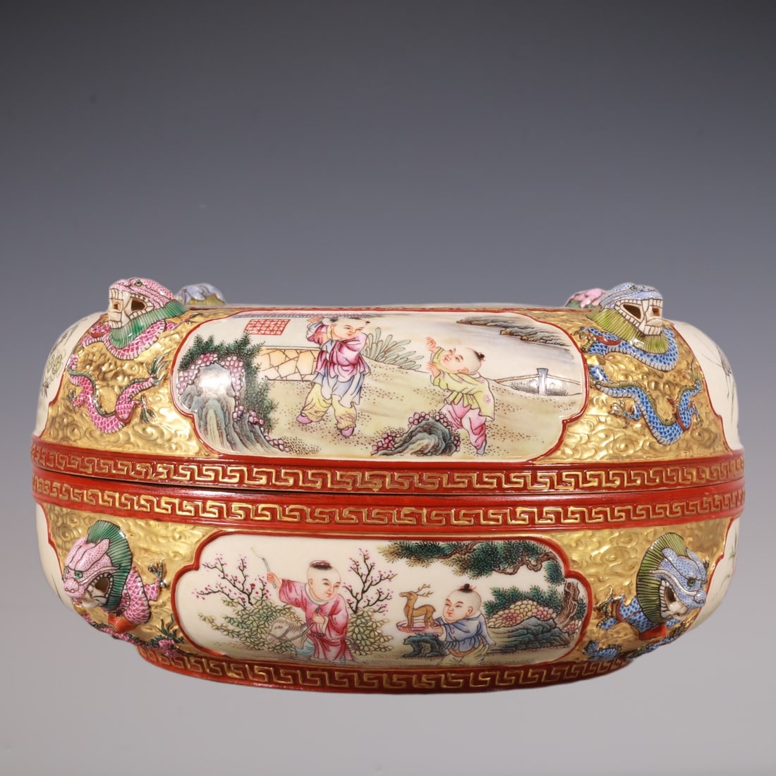 An Exquisite Enamel Character and Story Pattern Box (1 of 8)