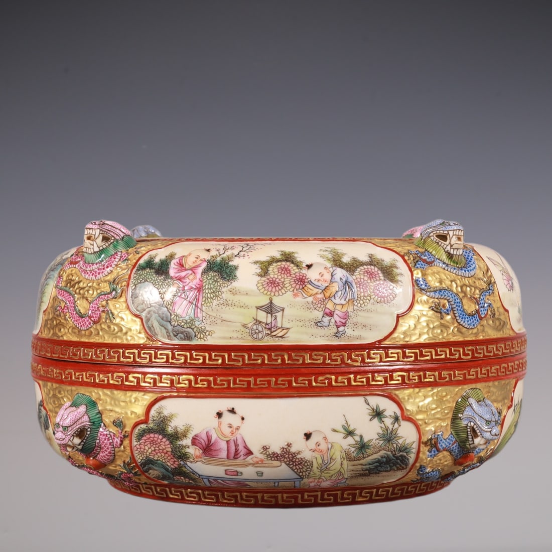 An Exquisite Enamel Character and Story Pattern Box - 5