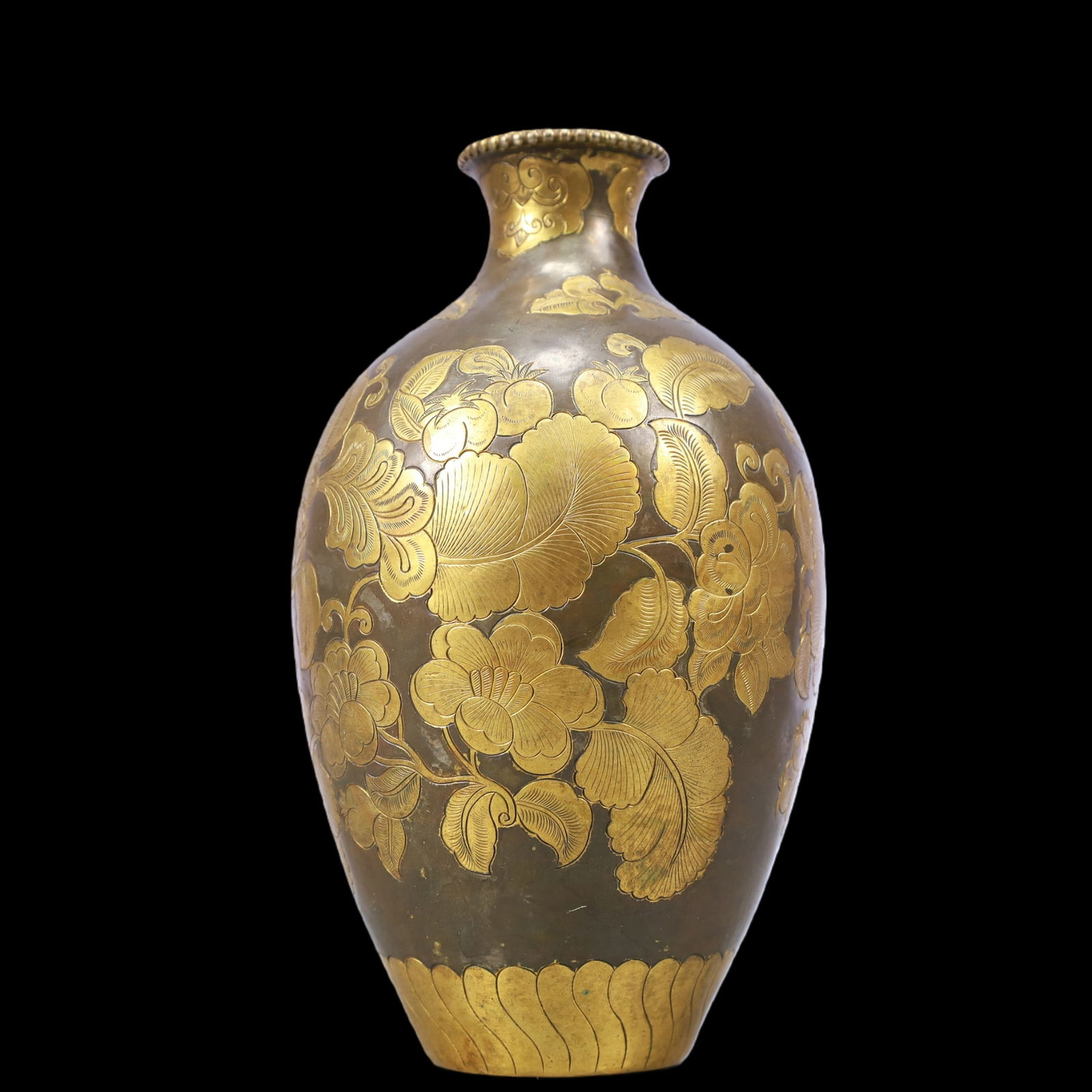 A Exquisite Gilt Bronze Flower and Fruit Pattern Vase - 2