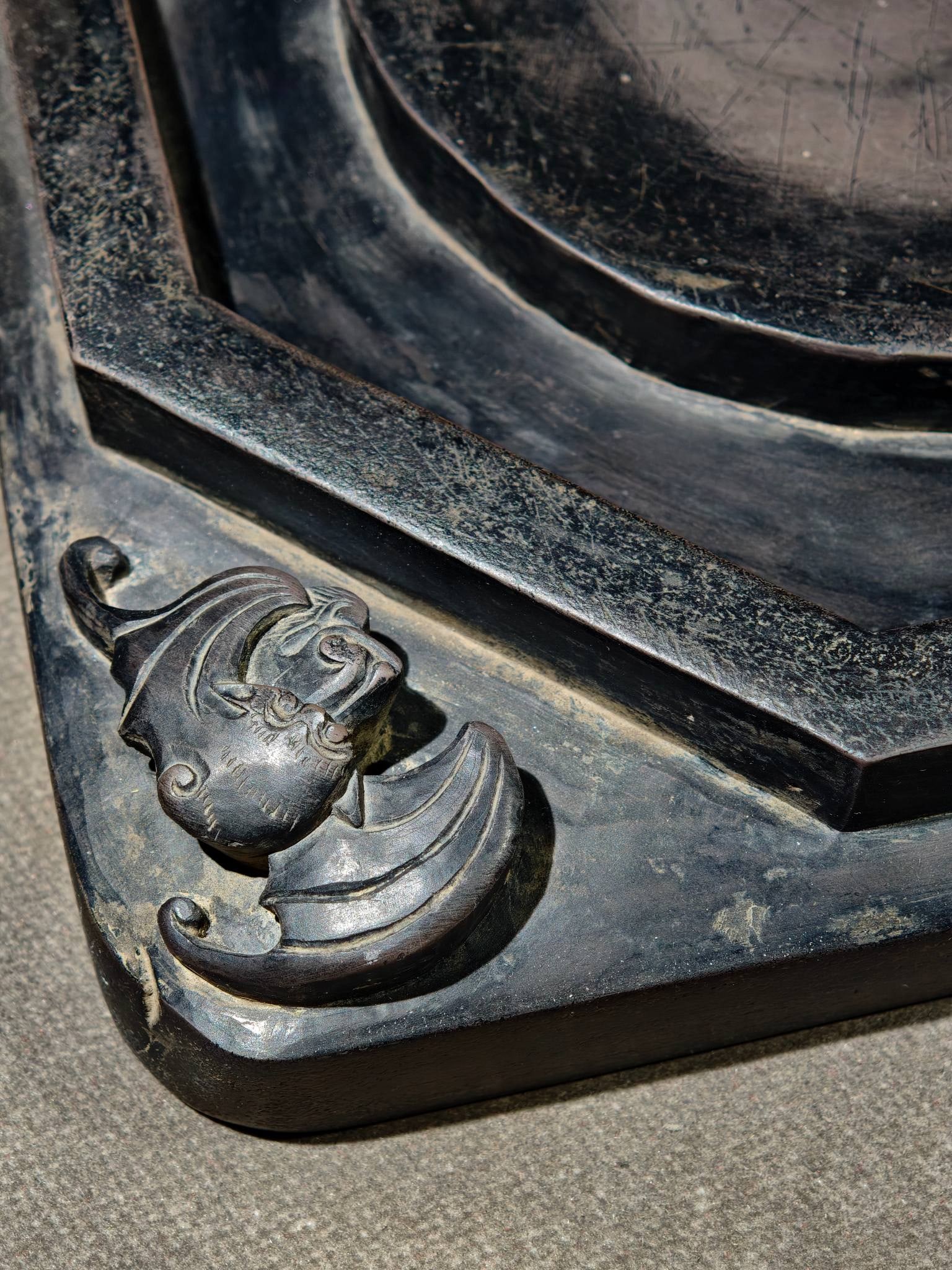 An Exquisite Bats Pattern Inkstone - 8