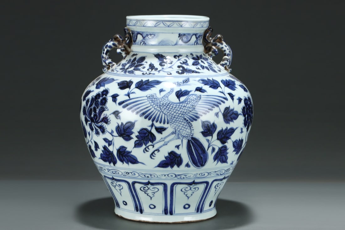 An Exquisite Blue and White Lotus Pattern Phoenix Pattern Double-Ears Jar - 3