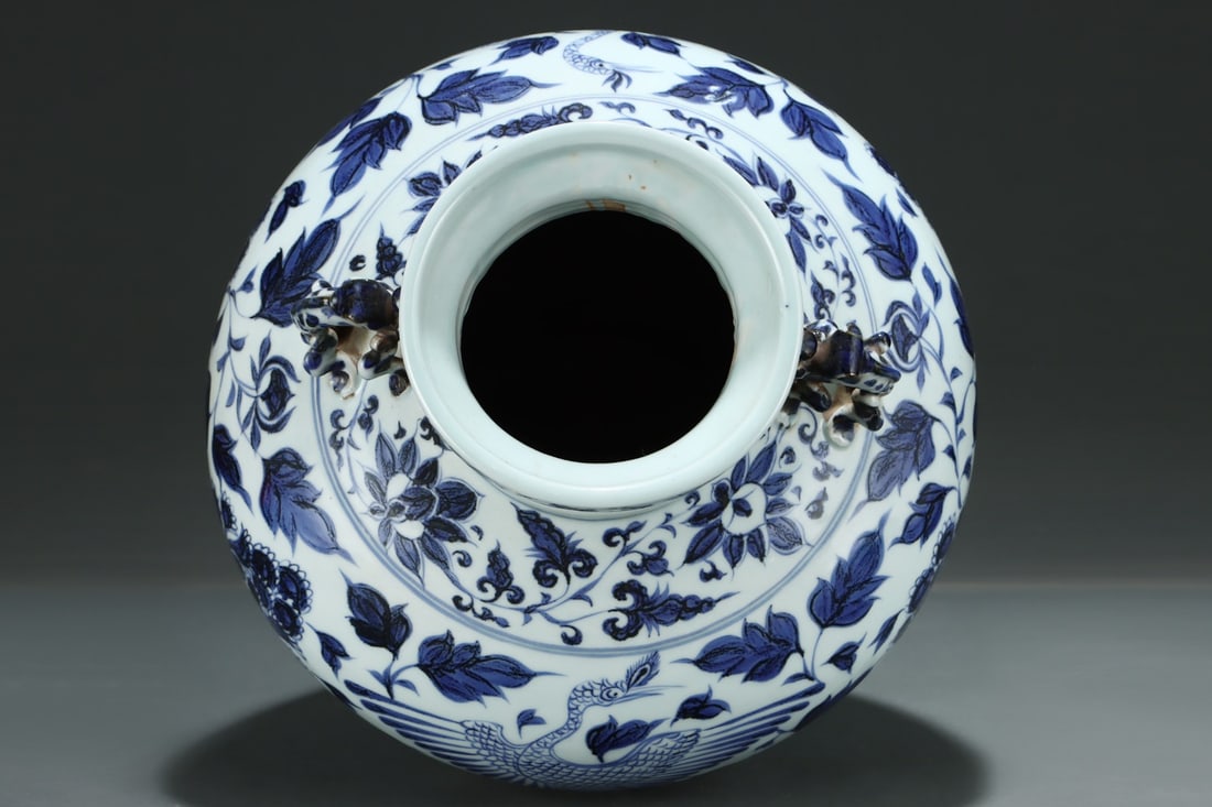 An Exquisite Blue and White Lotus Pattern Phoenix Pattern Double-Ears Jar - 4