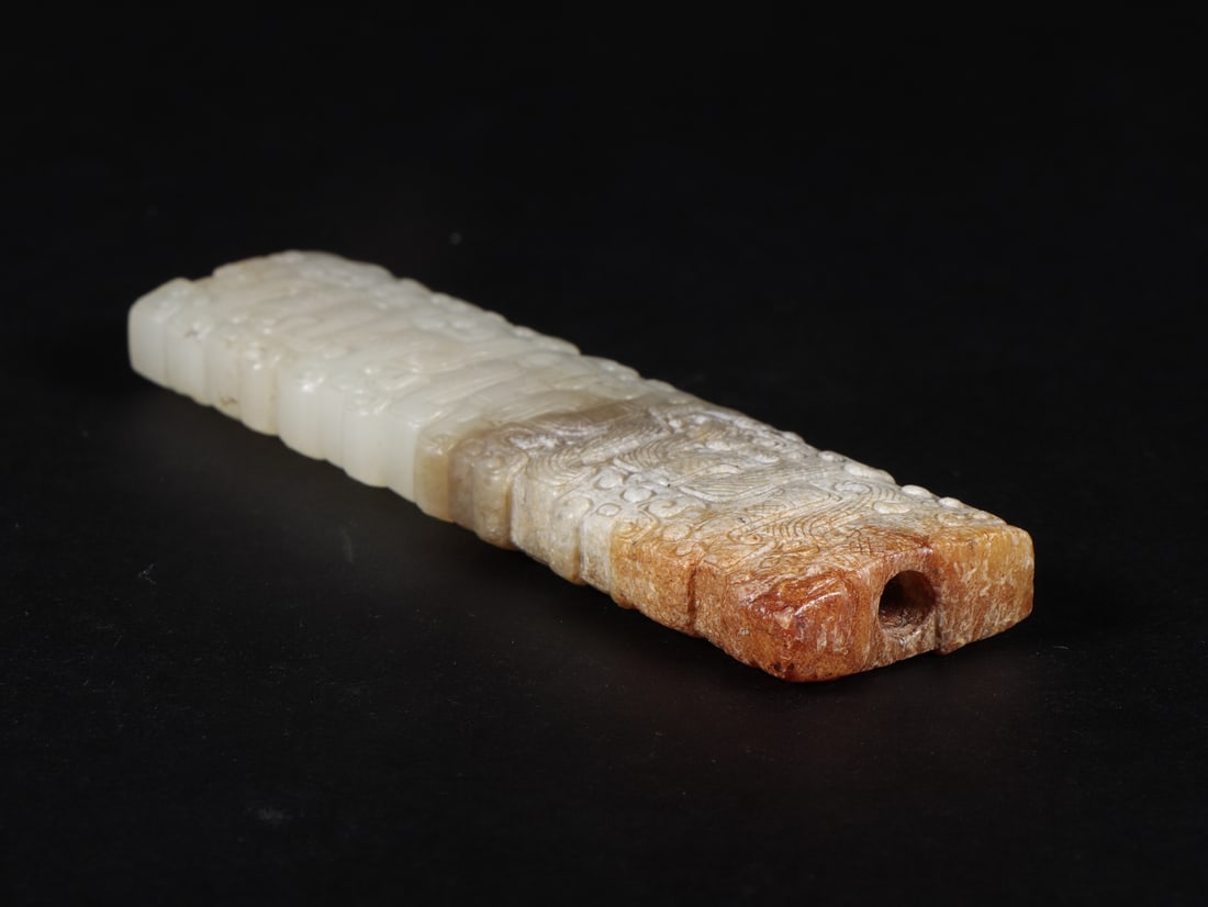 An Exquisite White Jade Ornament - 7