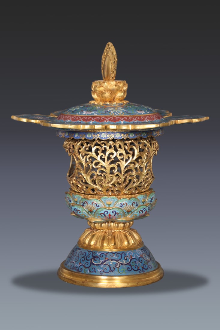 An Exquisite Cloisonne Lotus Pattern Palace Lantern - 2