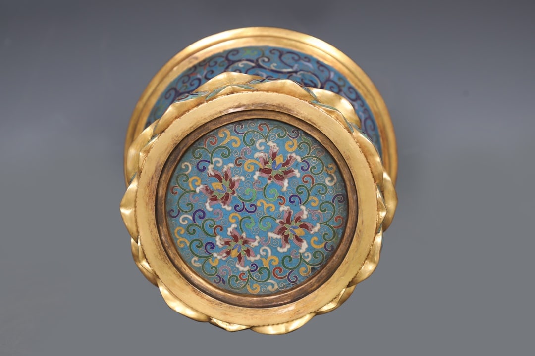 An Exquisite Cloisonne Lotus Pattern Palace Lantern - 8