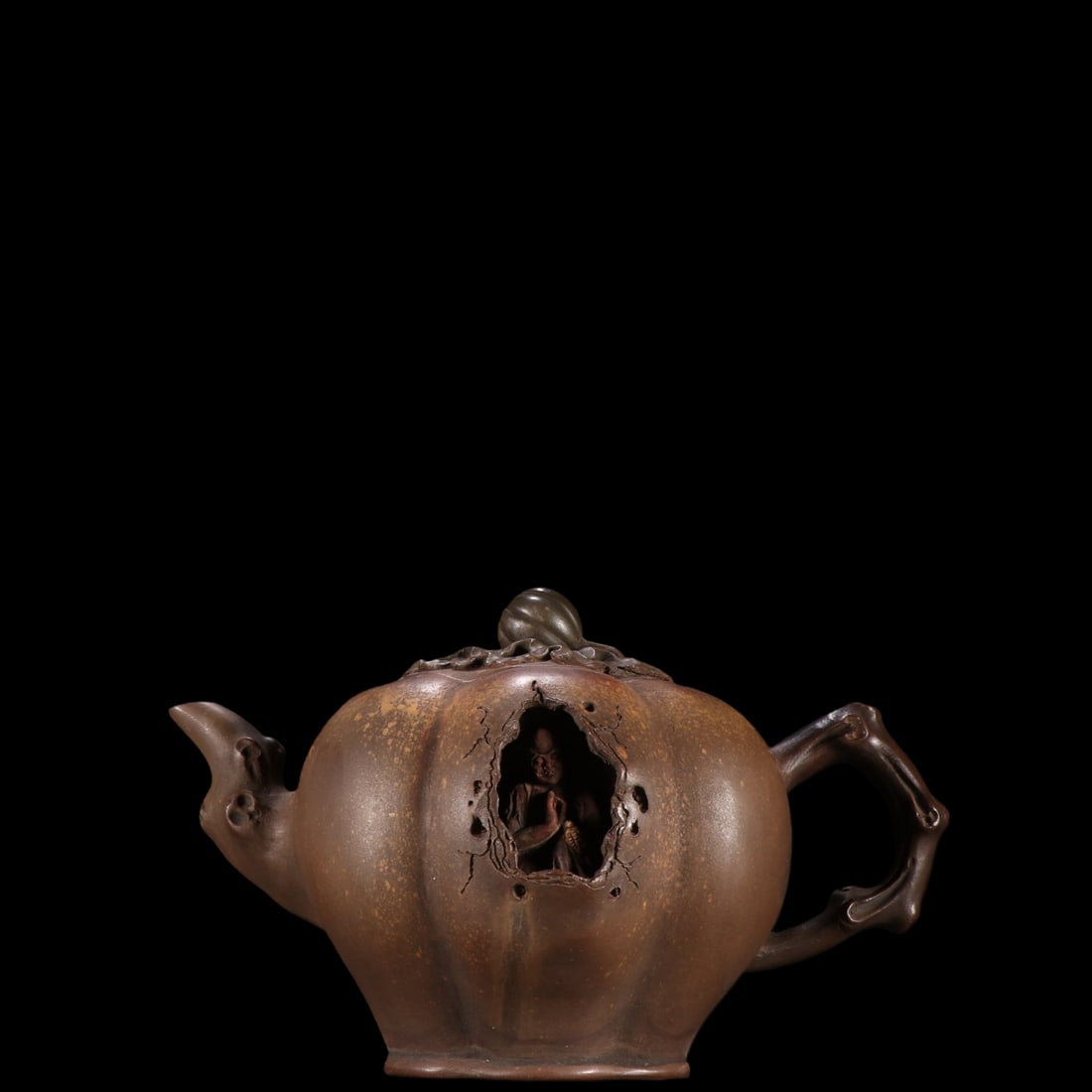 An Exquisite Purple Sands Figure Pattern Pumpkin-Shaped Teapot: An Exquisite Purple Sands Figure Pattern Pumpkin-Shaped Teapot Pei shi min Size:12.2cmx19.6cm (The Dimensions Of All Batches Are Manually Measured.If You Need More Detailed Information, Please Contact