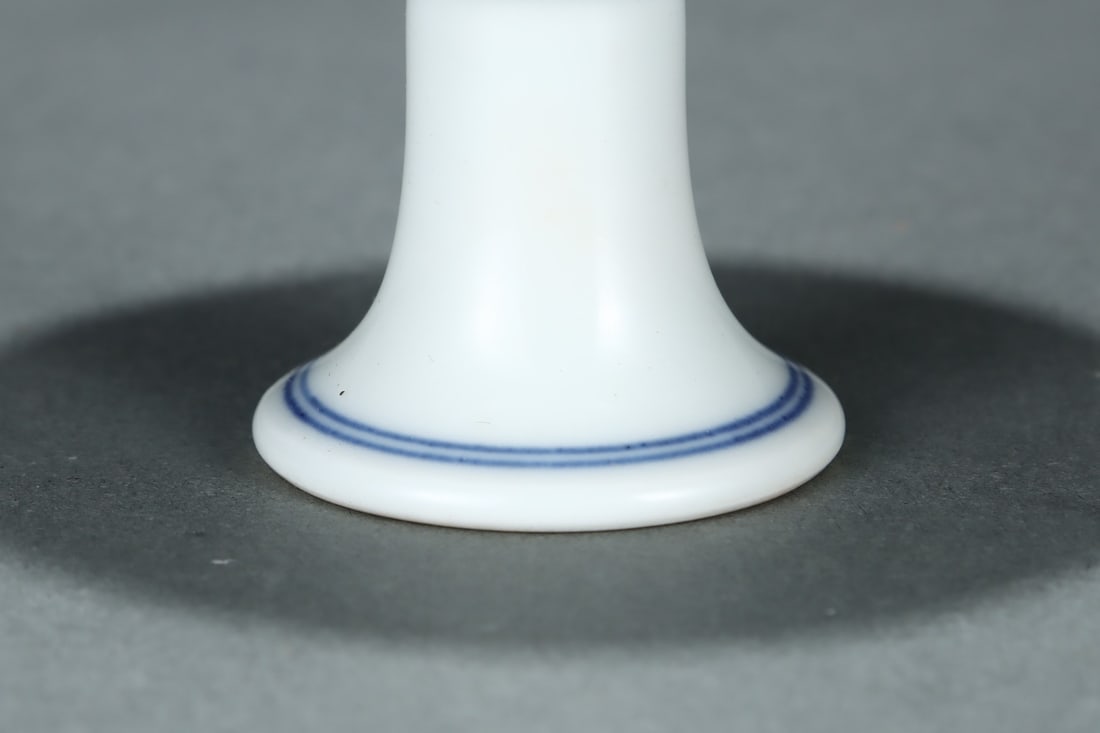 An Exquisite Doucai Grapes Pattern Cup - 6