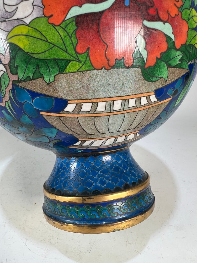 An Exquisite Cloisonne Flower Pattern Vase - 7