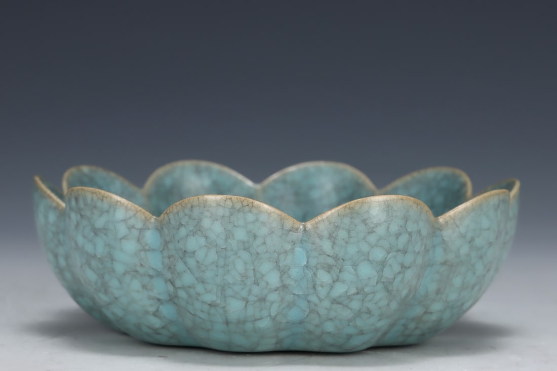 An Exquisite Sky Blue Glazed Brush Washer - 2