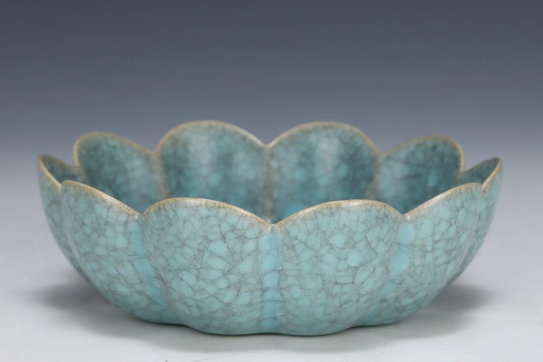 An Exquisite Sky Blue Glazed Brush Washer - 5