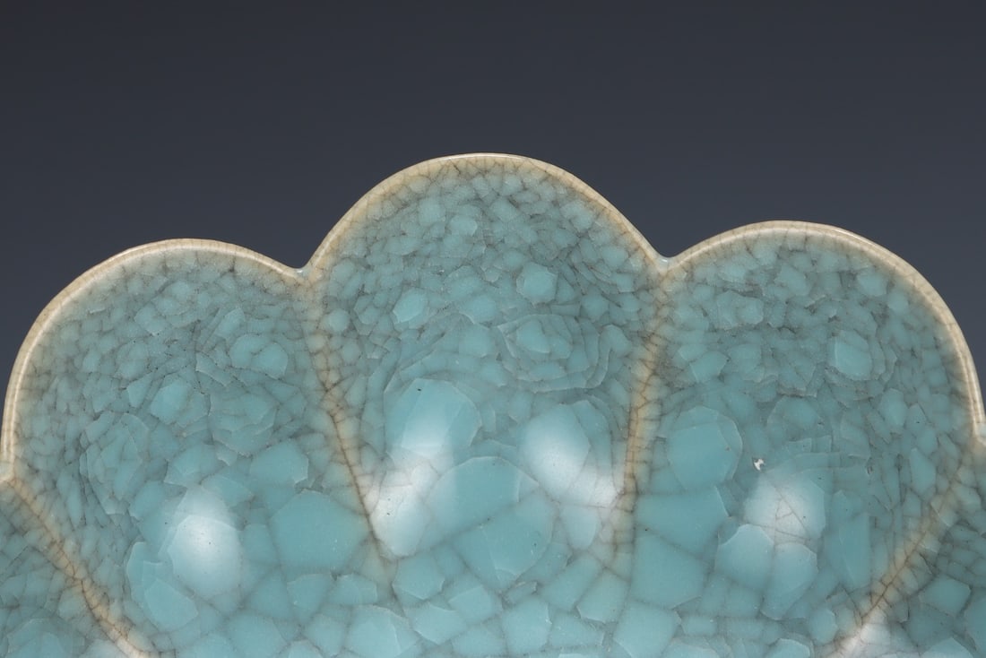 An Exquisite Sky Blue Glazed Brush Washer - 7