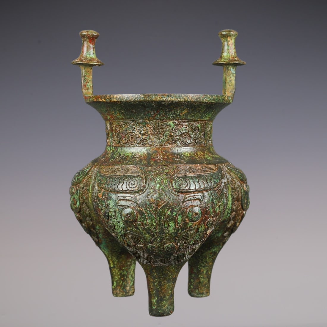 An Exquisite Bronze Beast-Face Pattern Ewer - 3