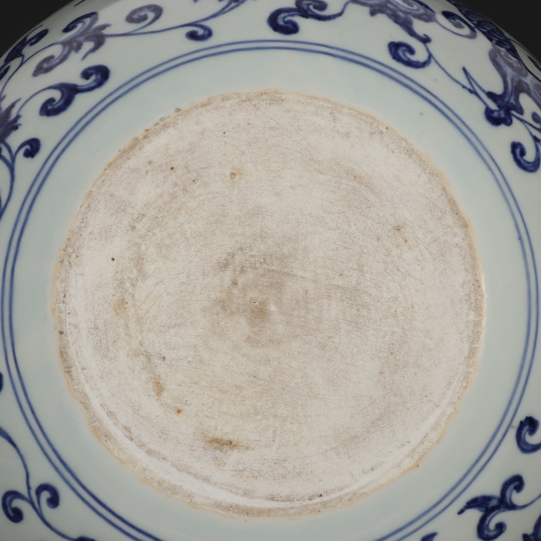 An Exquisite Blue and White Lotus Pattern Dragon Pattern Vase - 9