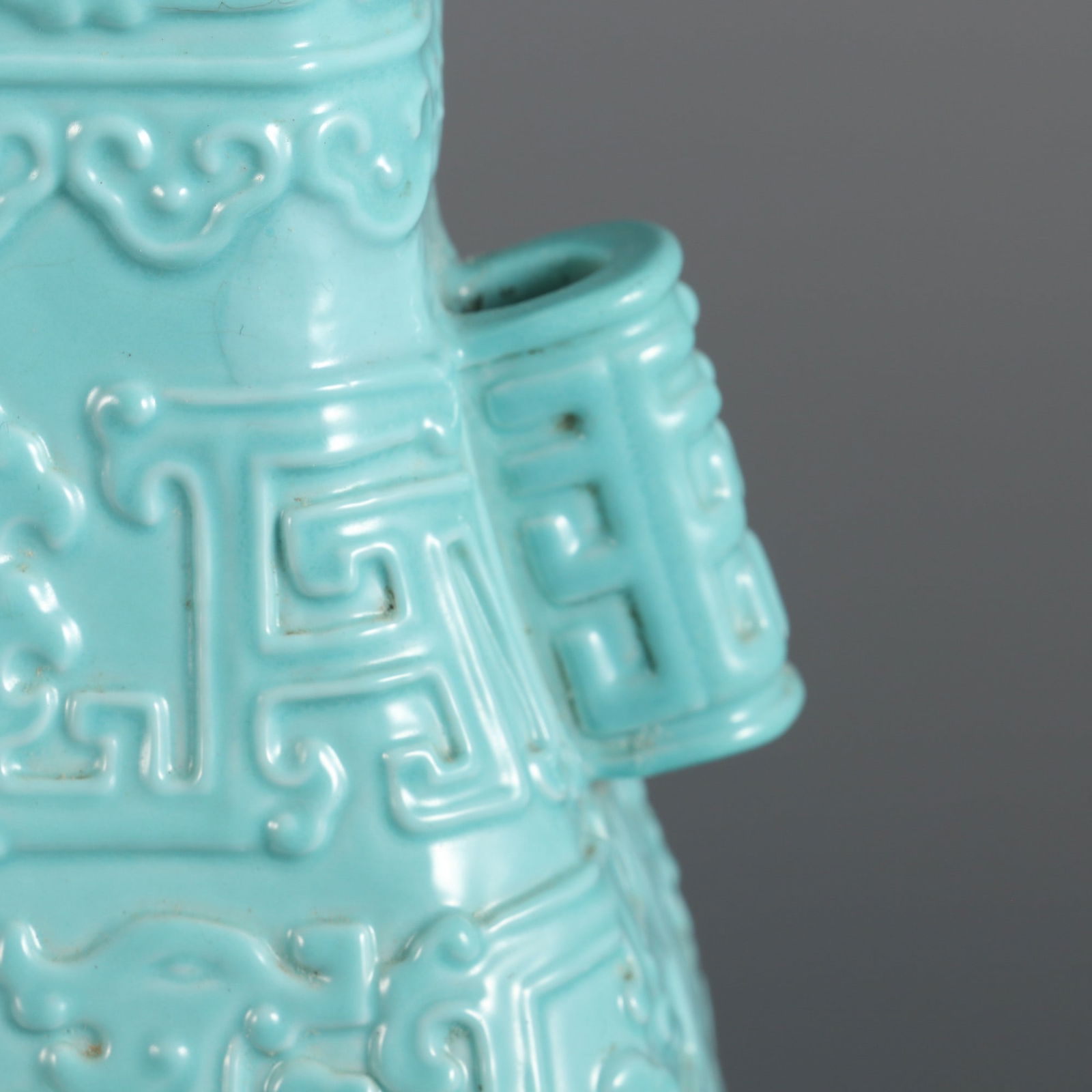 An Exquisite Green Glazed Phoenix Pattern Double-Ears Vase - 6