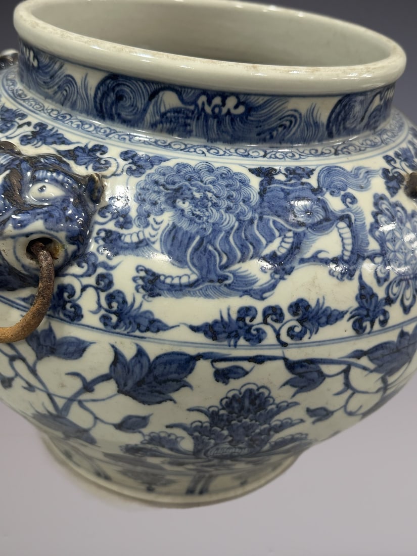 An Exquisite Blue and White Lotus Pattern Kylin Pattern Jar - 2