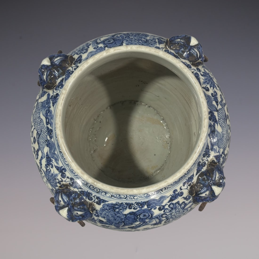 An Exquisite Blue and White Lotus Pattern Kylin Pattern Jar - 7
