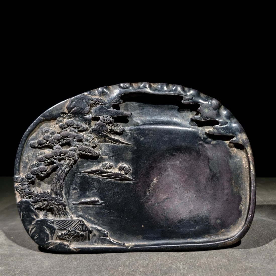 An Exquisite Landscape Pattern with poem Inkstone: An Exquisite Landscape Pattern with poem Inkstone Jin shisong Size:21.7cmx15cmx3cm (The Dimensions Of All Batches Are Manually Measured.If You Need More Detailed Information, Please Contact Our Custom