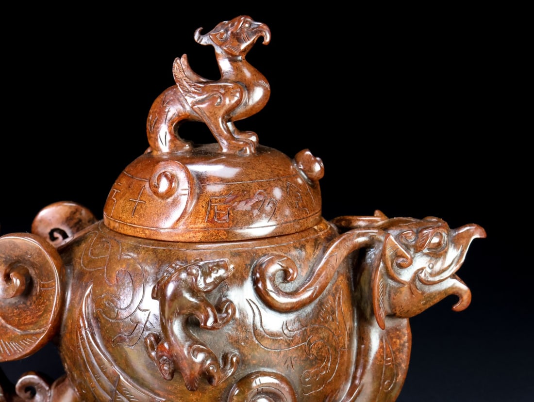 An Exquisite White Jade Dragon and Phoenix Pattern Ewer - 3