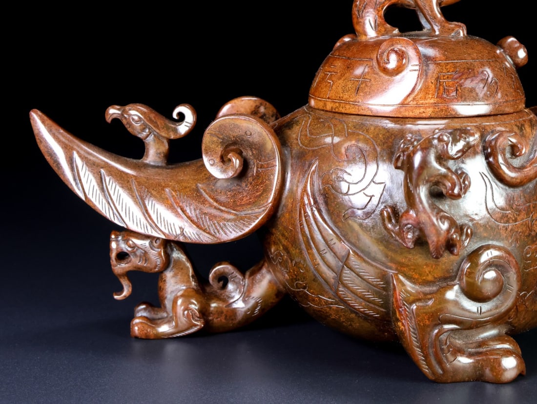 An Exquisite White Jade Dragon and Phoenix Pattern Ewer - 4